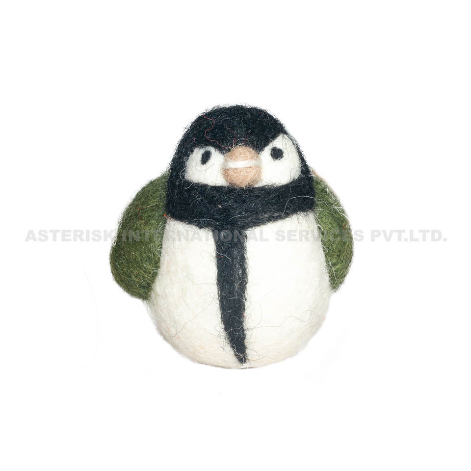 wool-felt-penguin-toy-gift-for-child